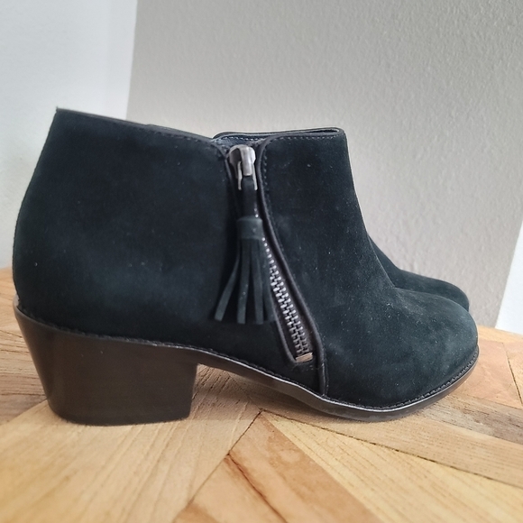 Vionic Joy Serena ankle boot bootie tassel zipper suede - Picture 4 of 11